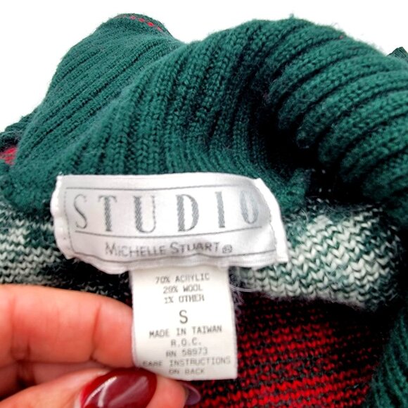 VTG Studio Michelle Stuart Red & Green Button-Up Cardigan & Shawl Collar Sweater - Picture 8 of 11